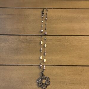 Elegant Floral Pendant Necklace